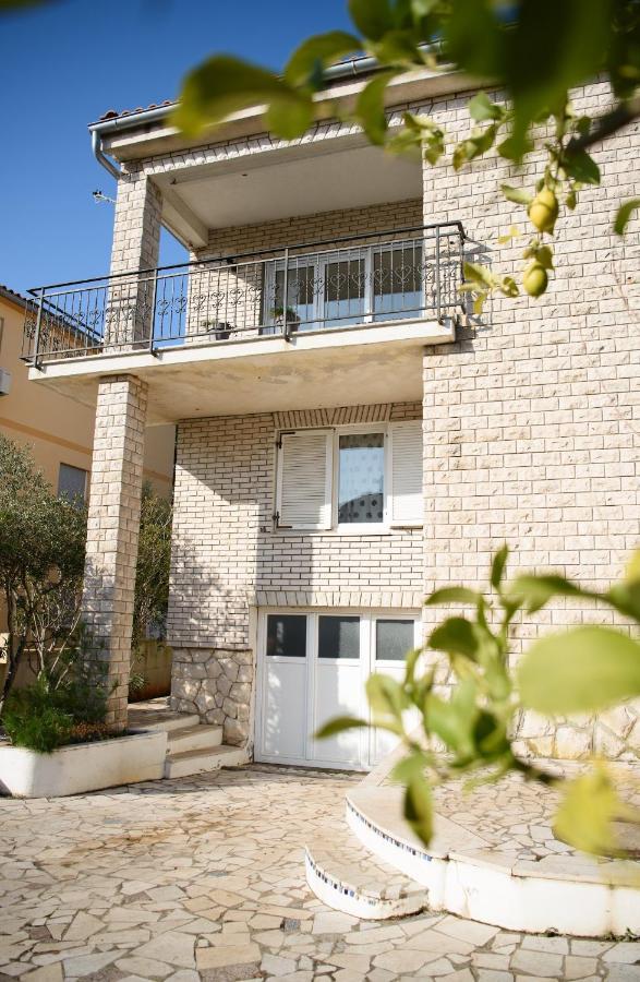 Villa Claudia Lemon Appartment Premantura Εξωτερικό φωτογραφία